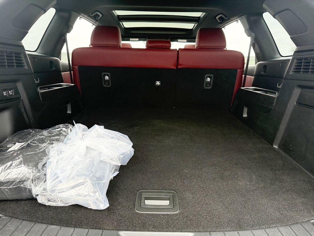 2025 Mazda CX-70 Premium Package - Photo 8