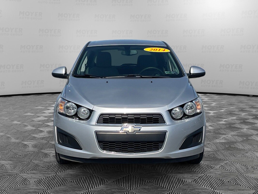 2014 Chevrolet Sonic LS photo 3