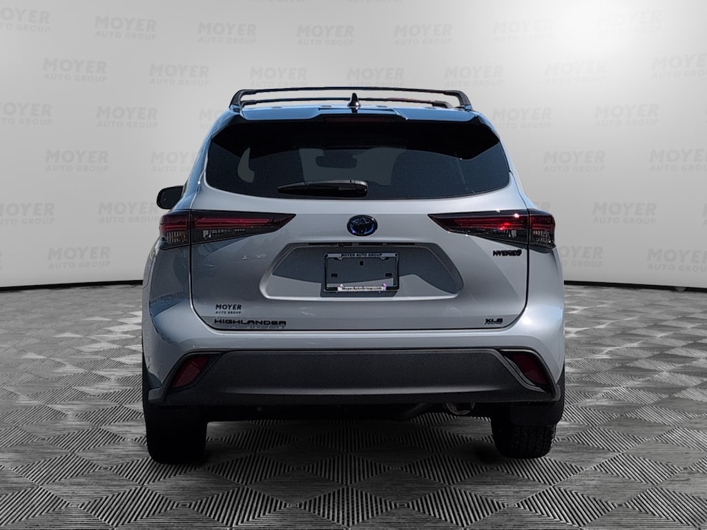 Used 2024 Toyota Highlander