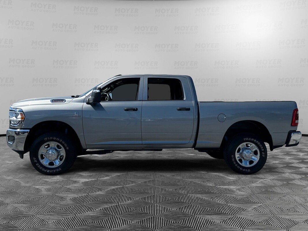 2023 Ram 2500 Tradesman photo 2