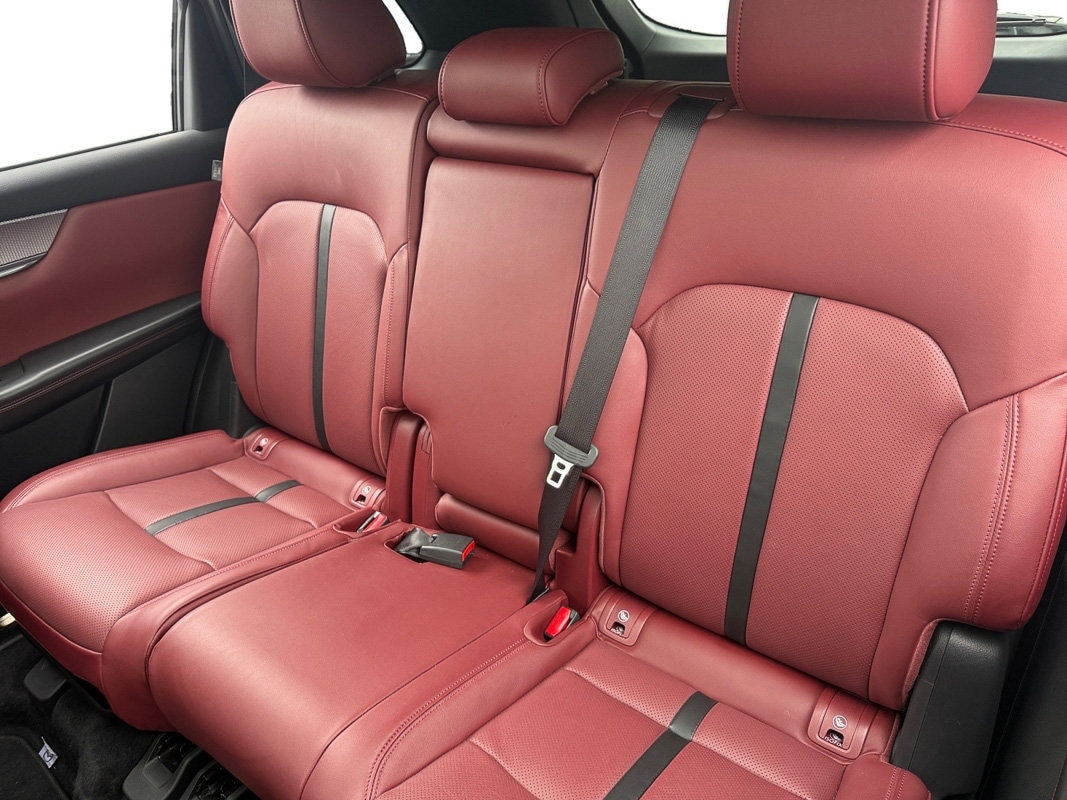 2025 Mazda CX-70 Premium Package - Photo 18