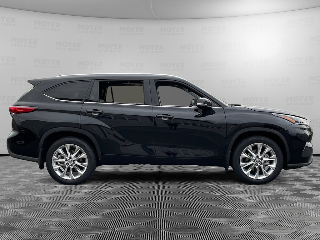 Used 2022 Toyota Highlander Limited Limited AWD