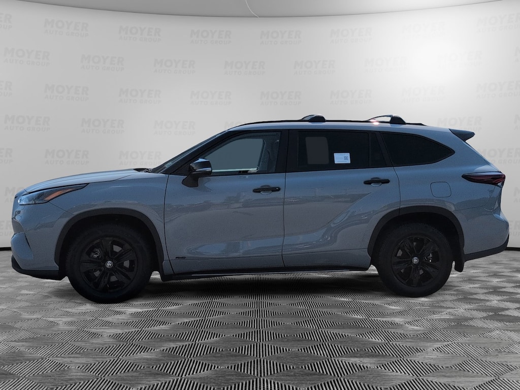 Used 2024 Toyota Highlander