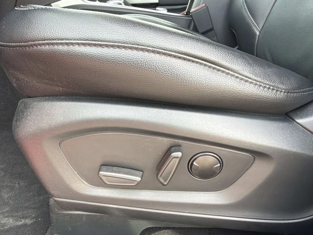 2023 Ford Explorer Limited - Photo 13