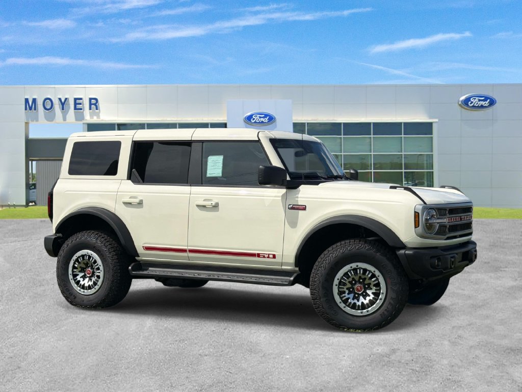 2026 Ford Bronco Outer Banks SUV