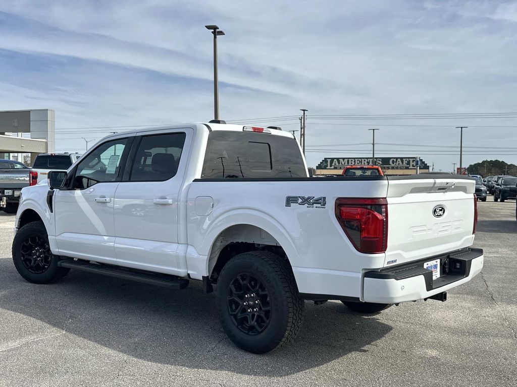 2026 Ford F-150 XLT - Photo 6
