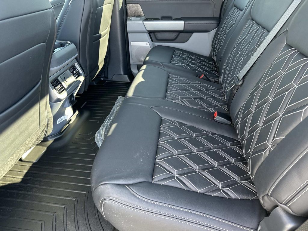 2026 Ford F-250 Super Duty XLT - Photo 12