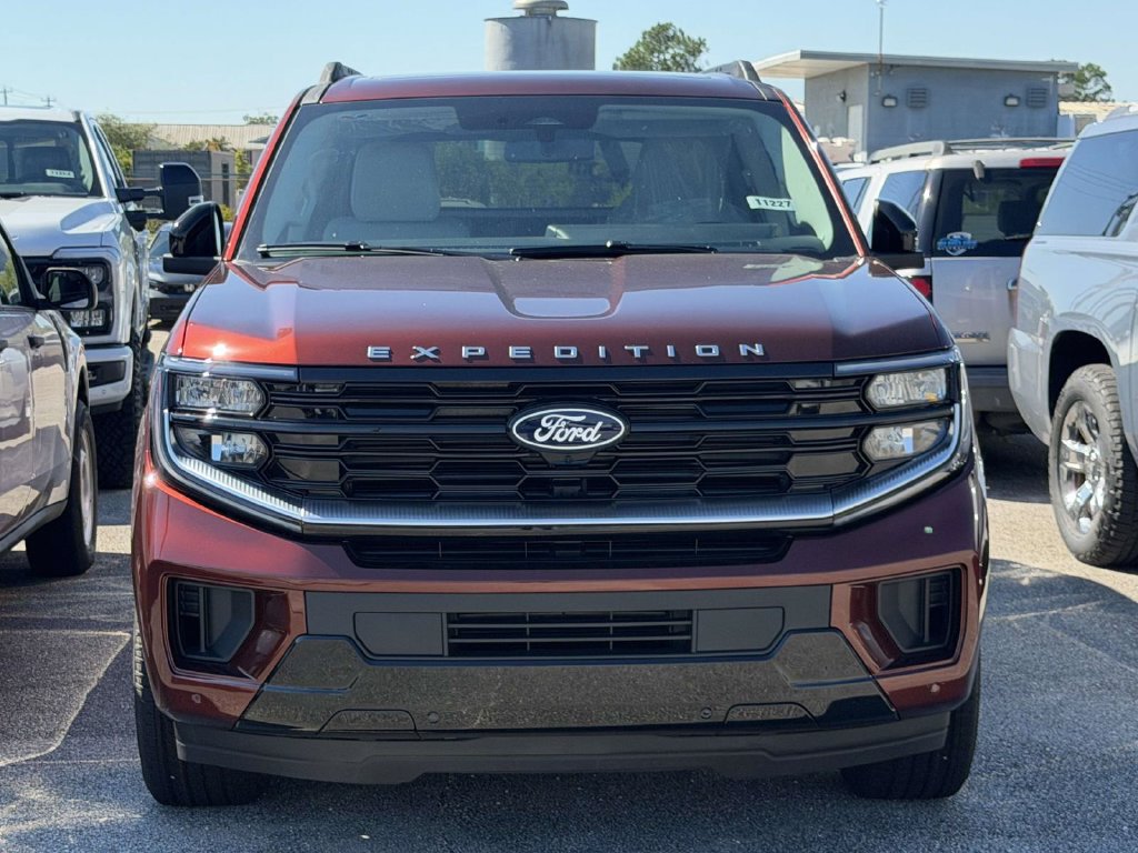 2027 Ford Expedition Max Platinum SUV