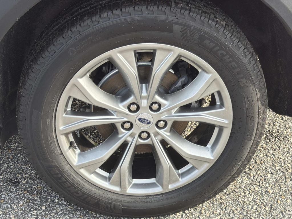 2023 Ford Explorer Limited - Photo 9