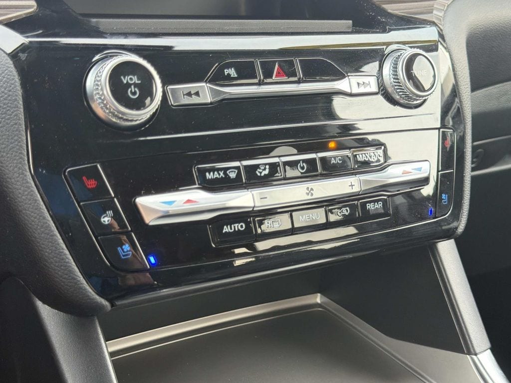 2023 Ford Explorer Limited - Photo 23