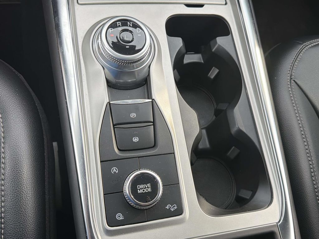 2023 Ford Explorer Limited - Photo 22