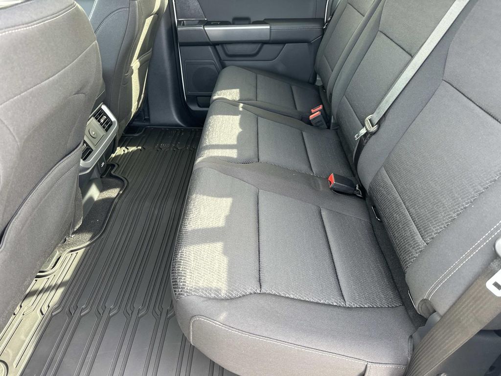 2026 Ford F-150 XLT - Photo 13