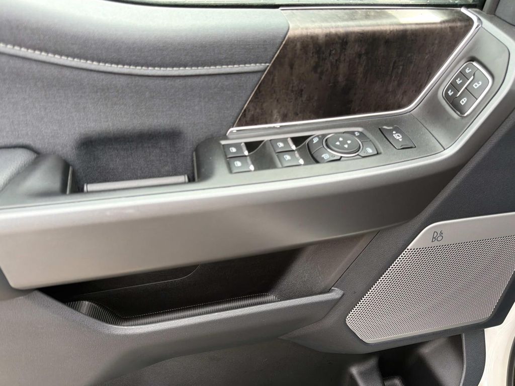 2026 Ford F-350 Super Duty Lariat - Photo 11