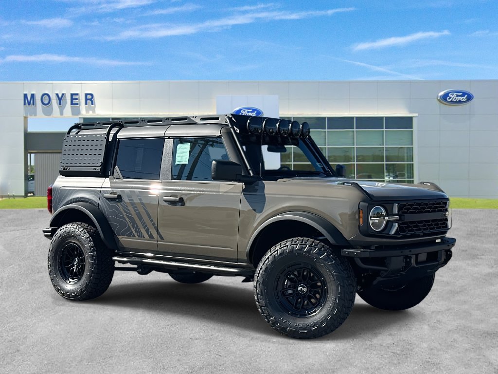 2025 Ford Bronco SUV 