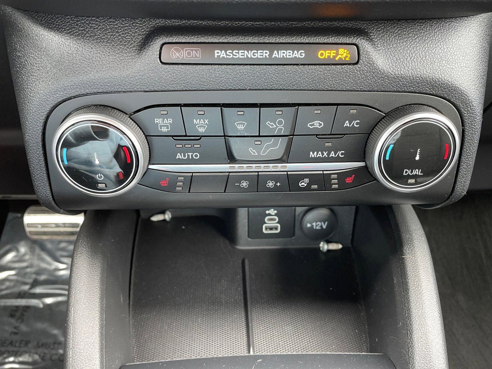 2024 Ford Escape ST-Line - Photo 18
