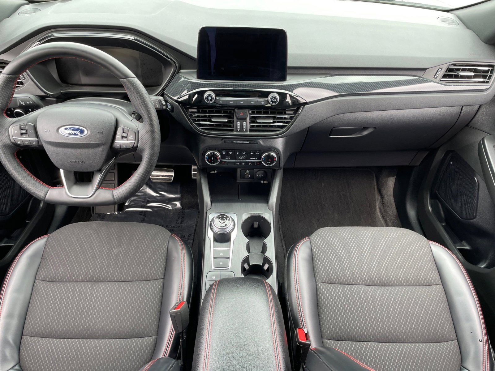 2024 Ford Escape ST-Line - Photo 11