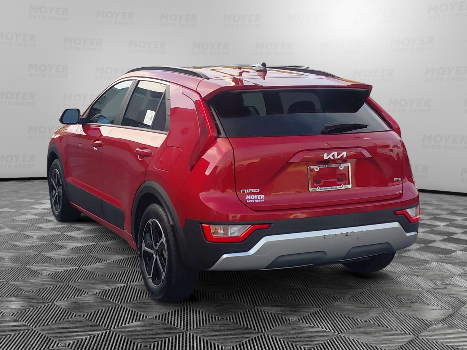 Certified 2025 Kia Niro LX SUV