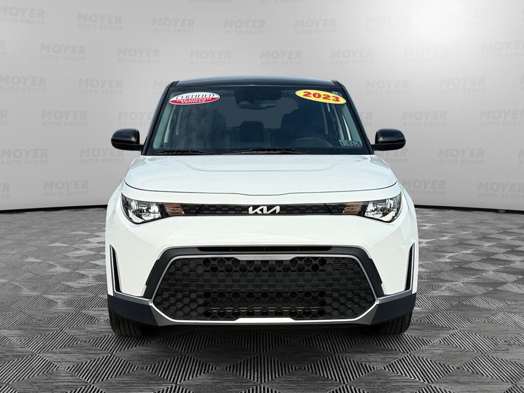 2023 Kia Soul S photo 2