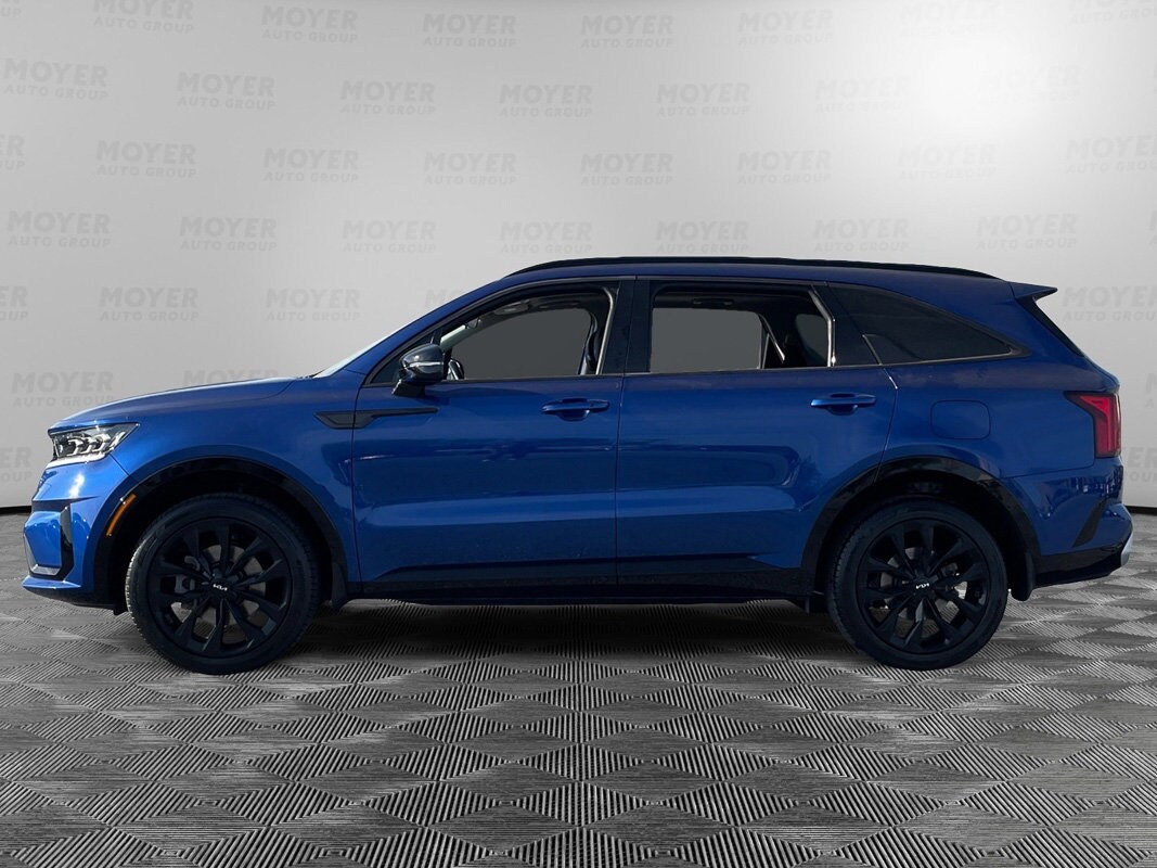2022 Kia Sorento SX photo 2