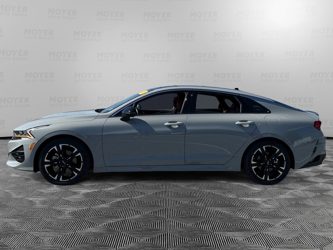 2022 Kia K5 GT-Line photo 3