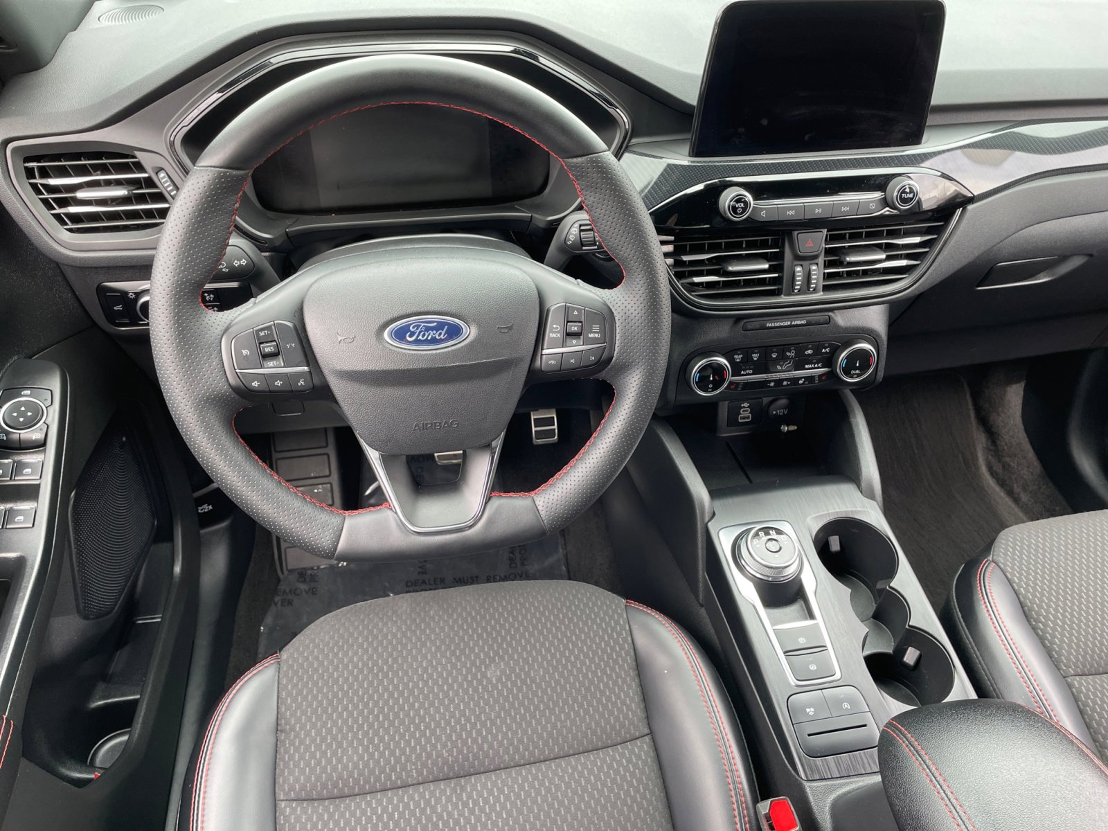 2024 Ford Escape ST-Line - Photo 12