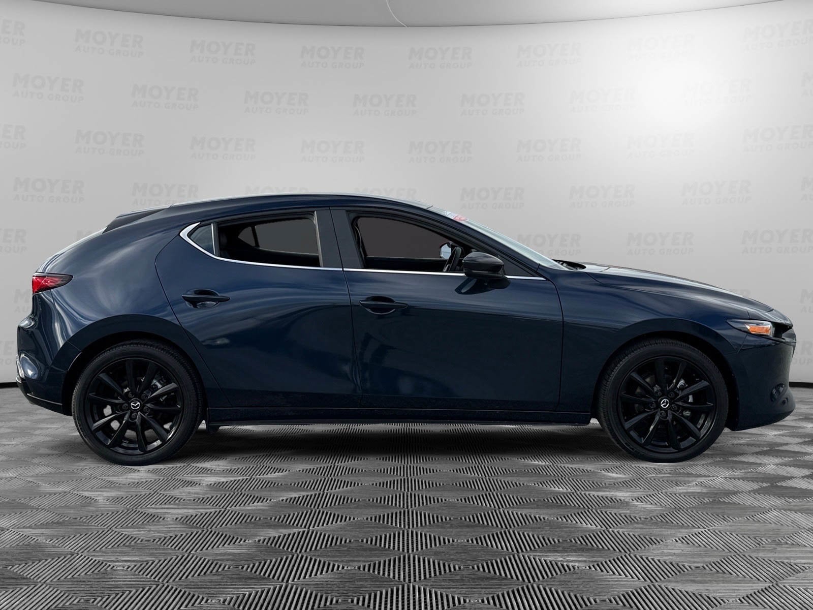 2025 Mazda Mazda3 Select Sport - Photo 4