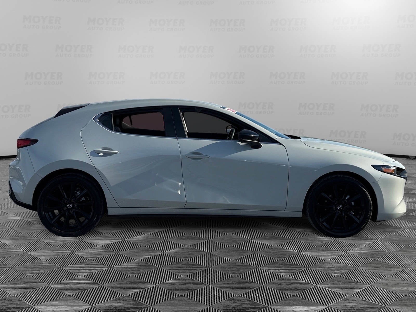 2025 Mazda Mazda3 Select Sport - Photo 4
