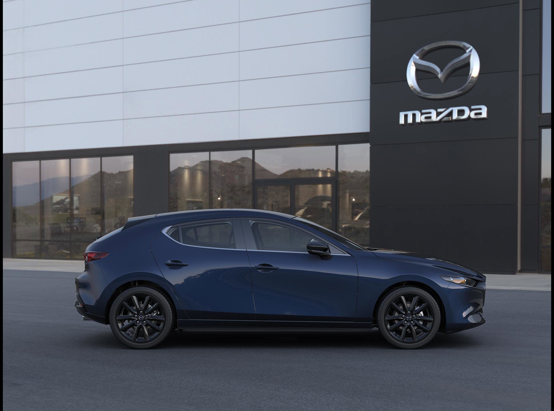 2025 Mazda Mazda3 2.5 Select Sport Hatchback photo 3