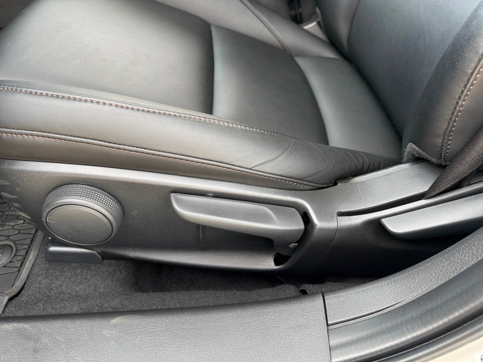 2025 Mazda Mazda3 Select Sport - Photo 10
