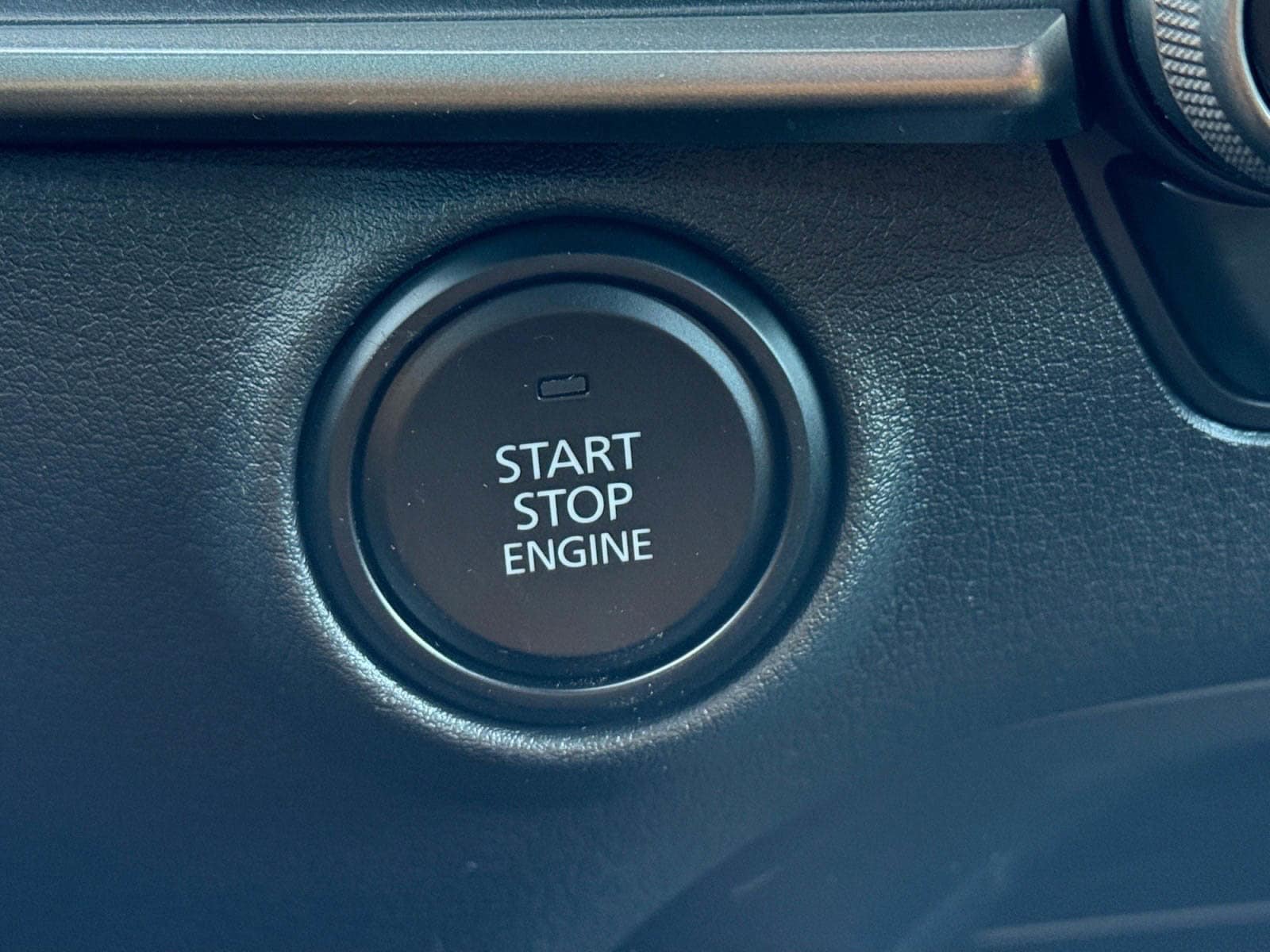 2025 Mazda Mazda3 Select Sport - Photo 13