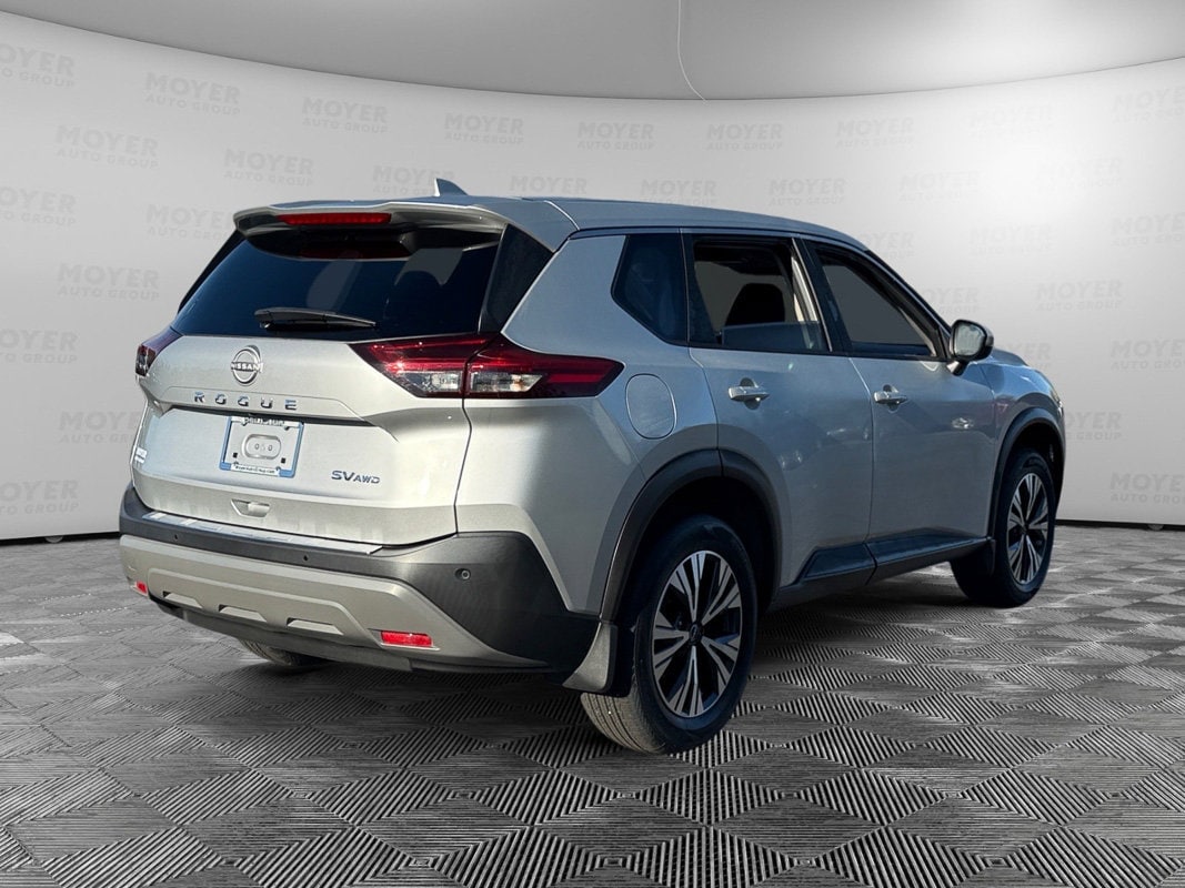 2023 Nissan Rogue SV - Photo 7