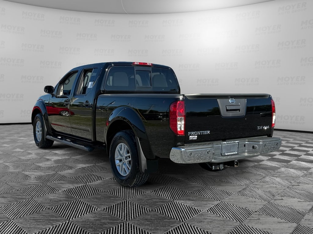 Used 2015 Nissan Frontier SV Truck Crew Cab