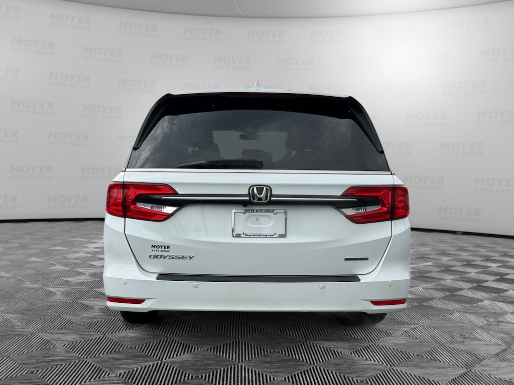 Used 2023 Honda Odyssey Touring Van