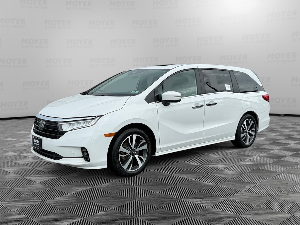 Used 2023 Honda Odyssey Touring Van