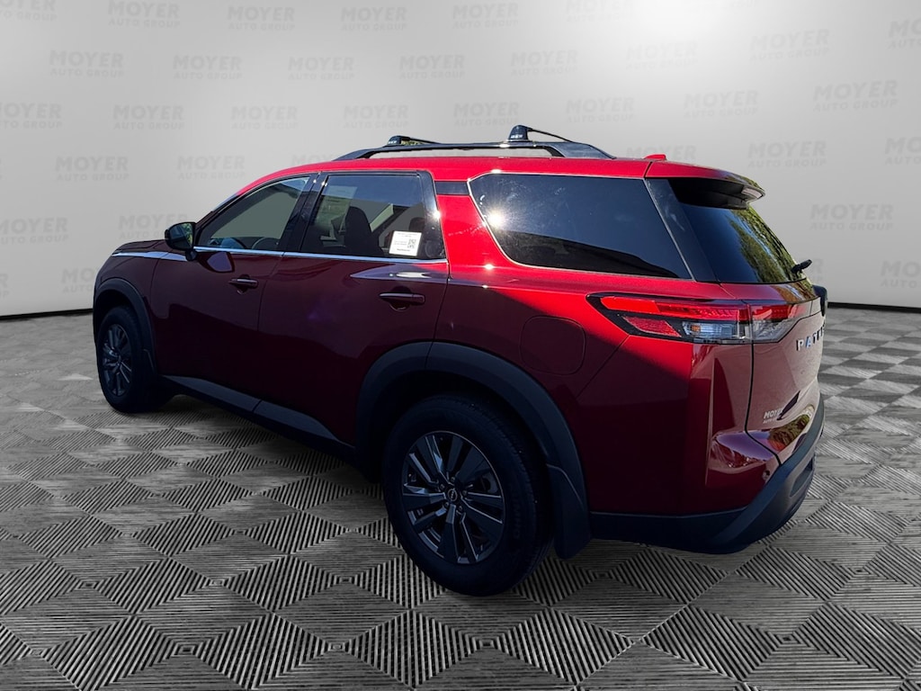 Certified 2025 Nissan Pathfinder SV SUV