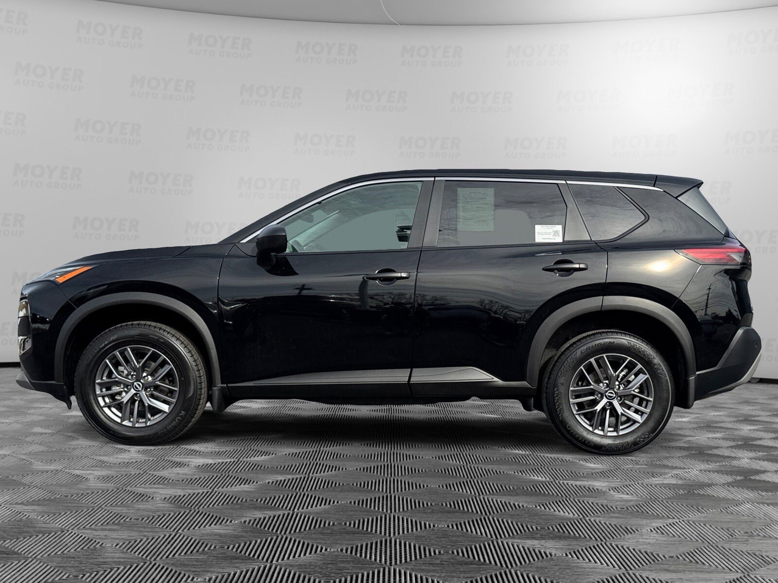 2023 Nissan Rogue S photo 2