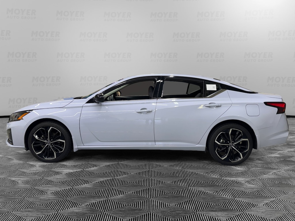 Certified 2025 Nissan Altima SR Sedan
