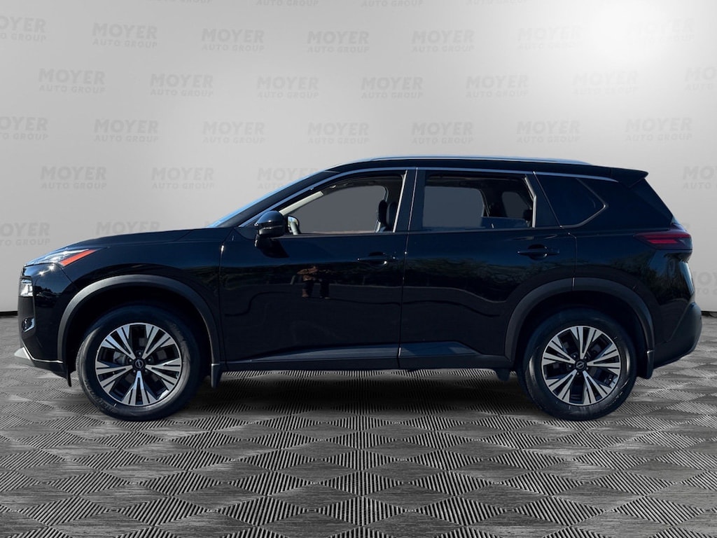 Used 2022 Nissan Rogue SV SUV