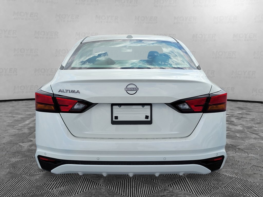 New 2026 Nissan Altima SV Sedan