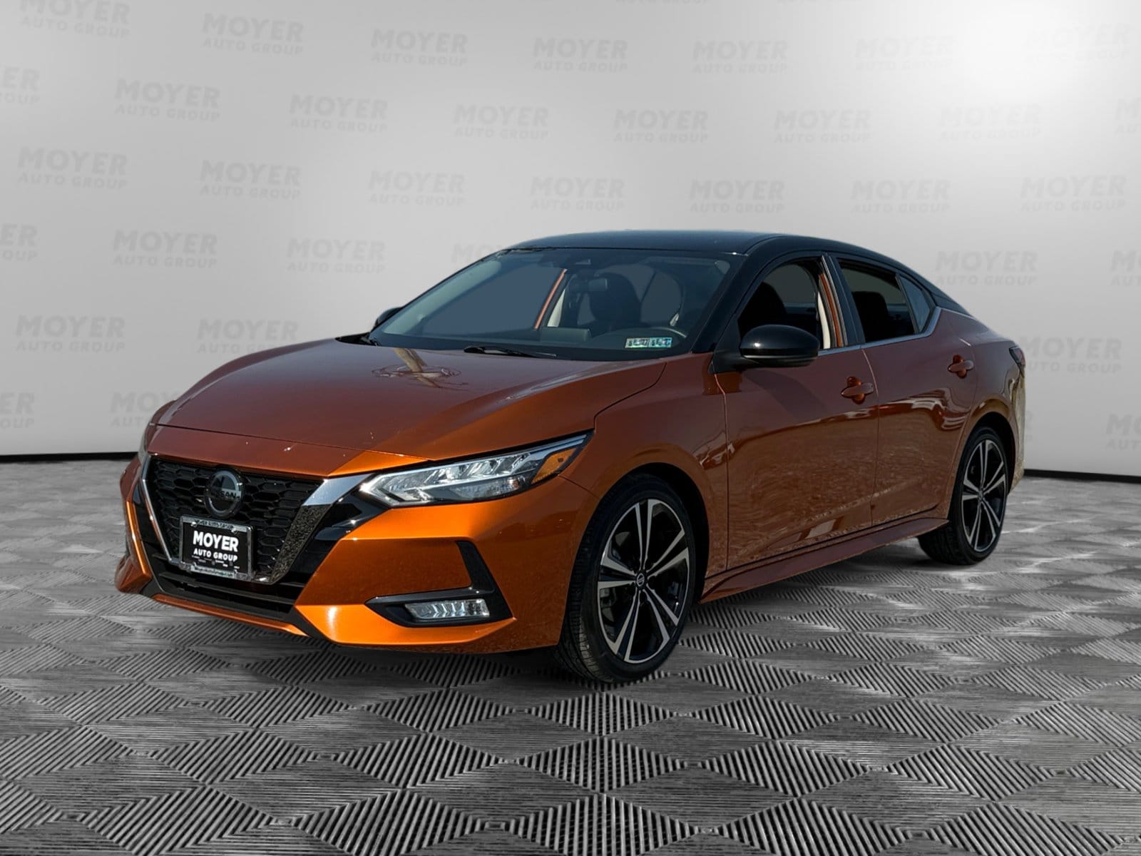 2023 Nissan Sentra SR CVT's photo