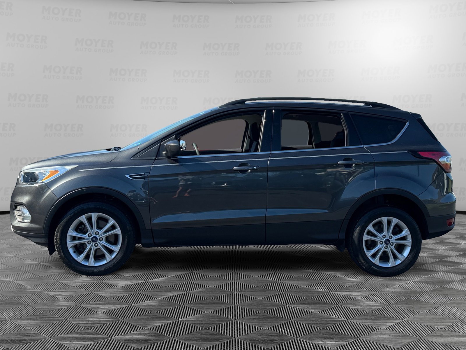 Used 2018 Ford Escape SE with VIN 1FMCU9GD5JUC84620 for sale in Lebanon, PA