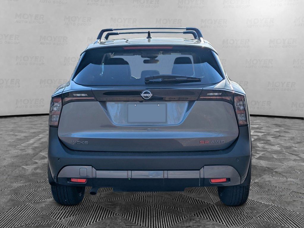 New 2026 Nissan Kicks SR SUV