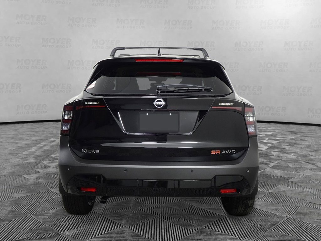 New 2026 Nissan Kicks SR SUV