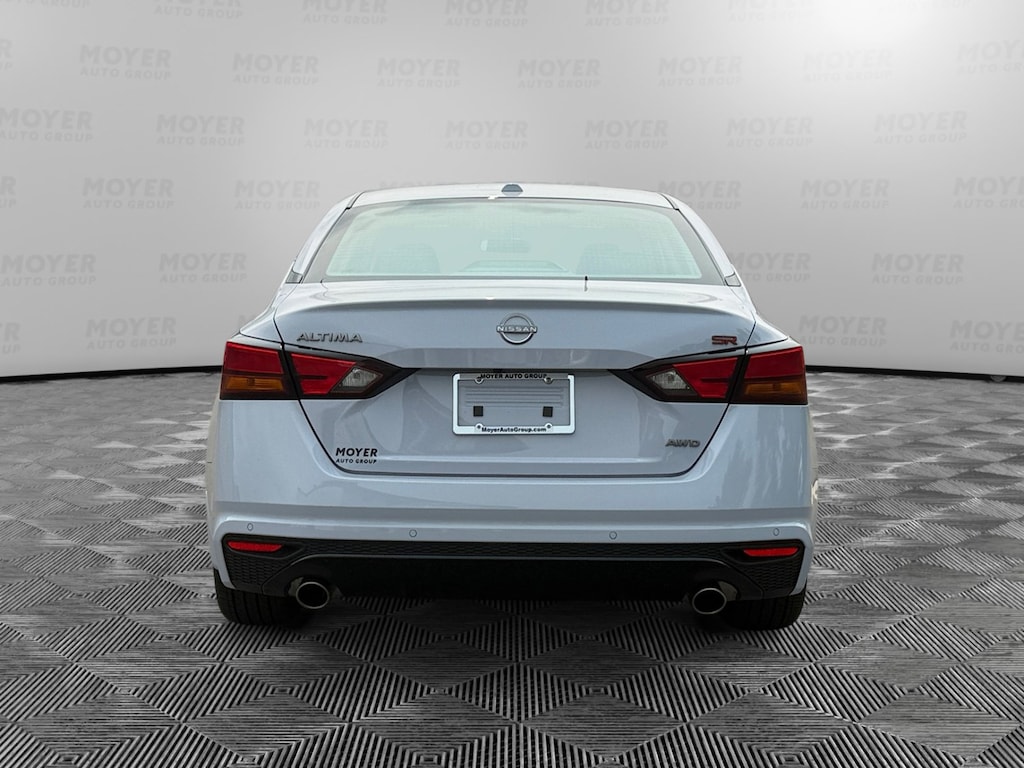 Certified 2025 Nissan Altima SR Sedan