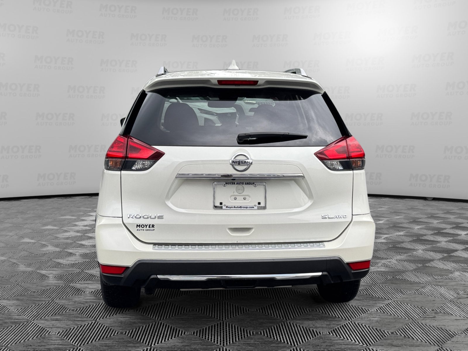 Used 2017 Nissan Rogue SL with VIN JN8AT2MV3HW028336 for sale in Lebanon, PA
