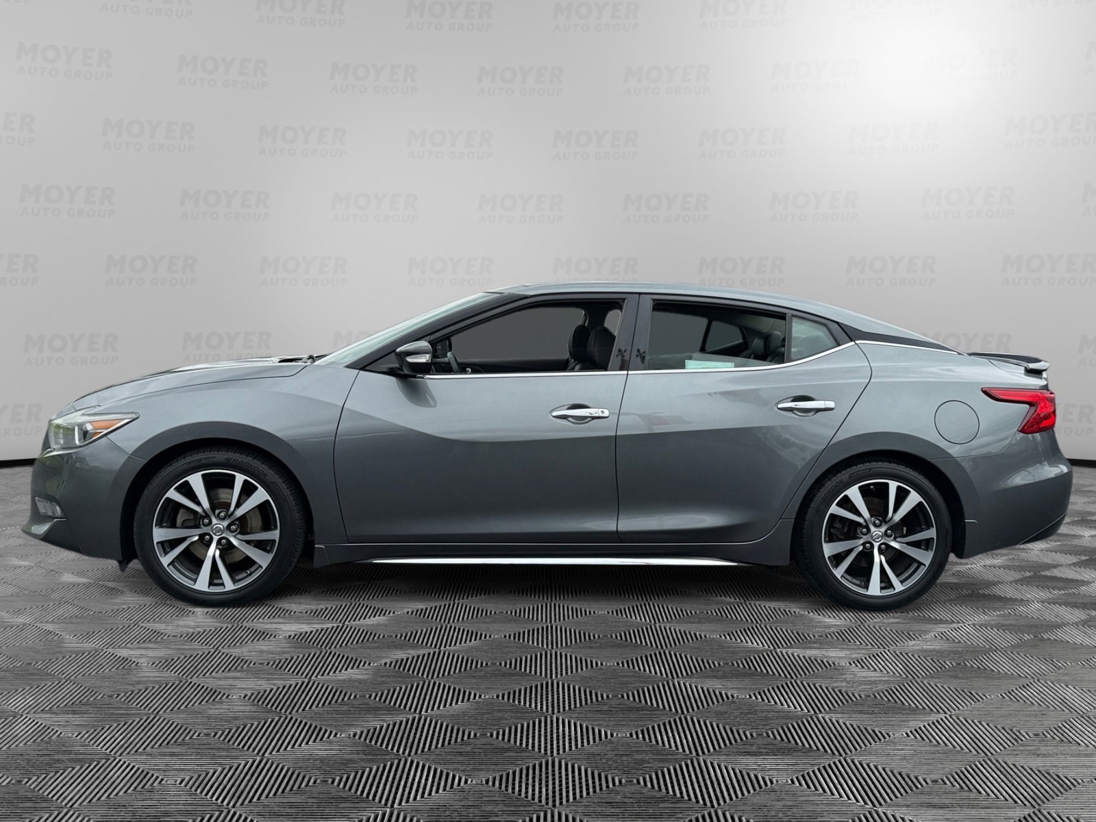 Used 2017 Nissan Maxima SL with VIN 1N4AA6AP4HC411692 for sale in Lebanon, PA