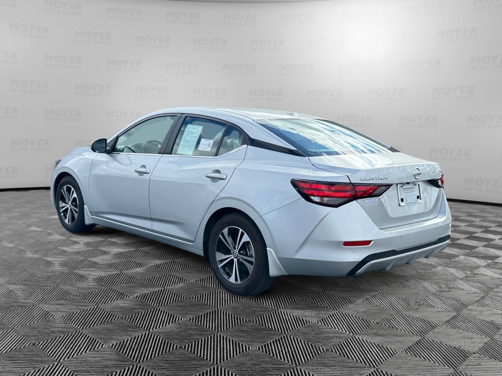 2023 Nissan Sentra SV photo 3