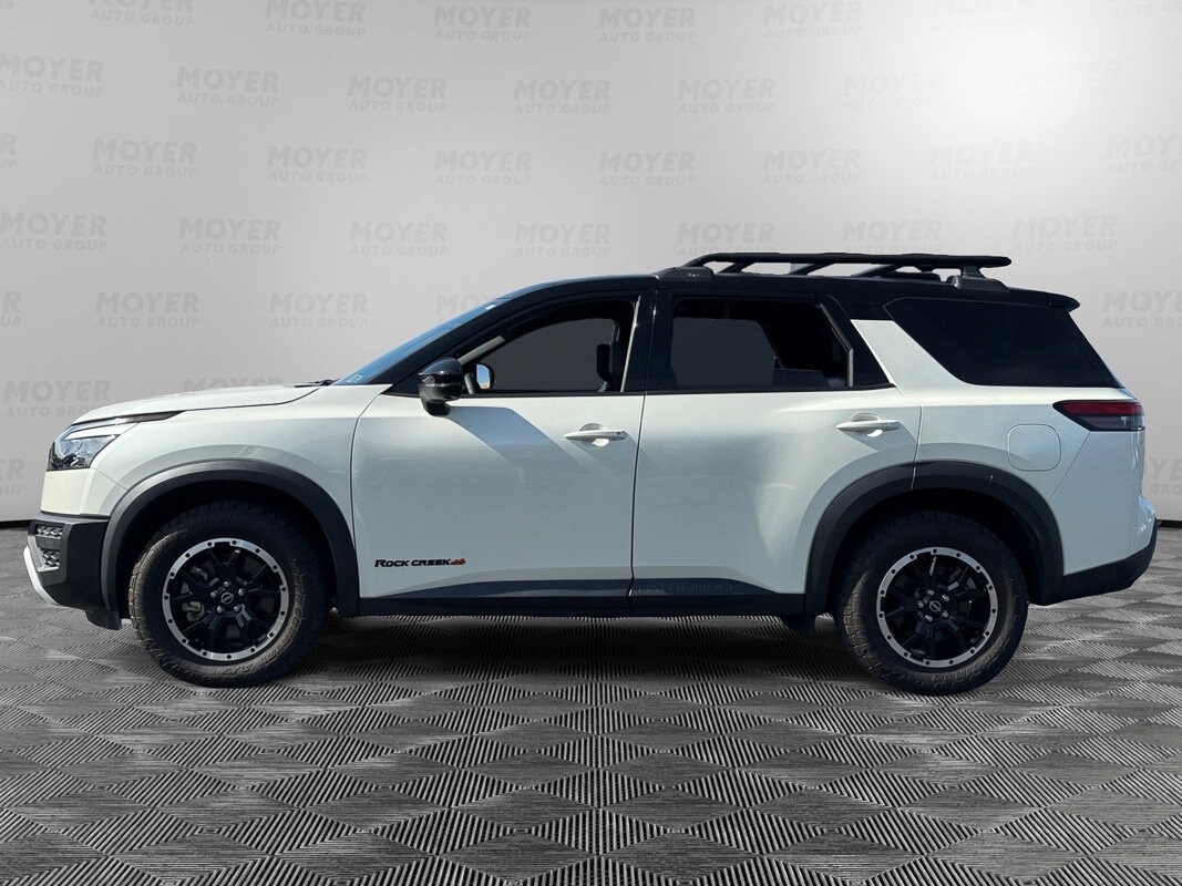 2023 Nissan Pathfinder Rock Creek photo 2