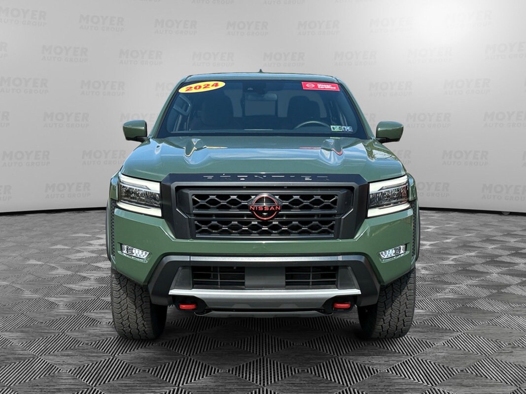 2024 Nissan Frontier PRO-4X Crew Cab photo 3