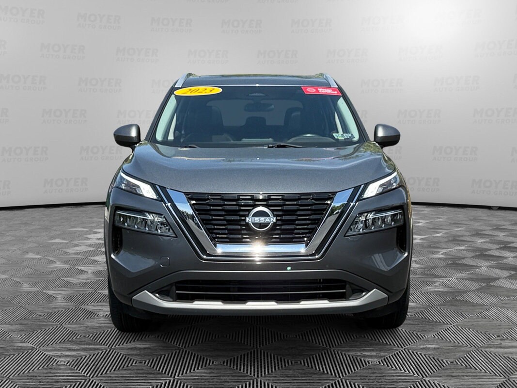 2023 Nissan Rogue SV photo 3